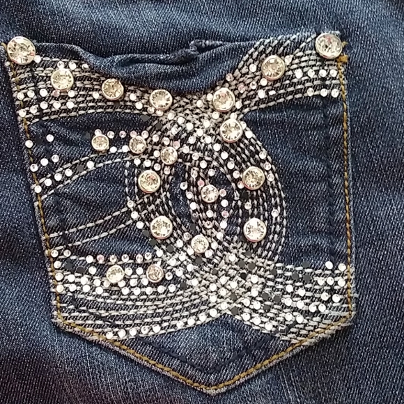 Jeans - Picture 3 of 6